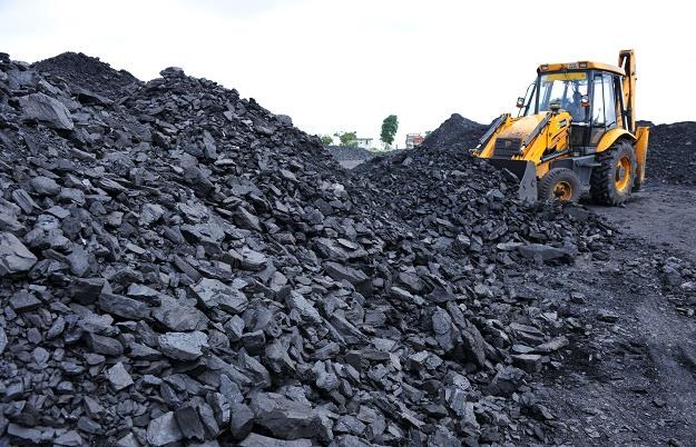 Chiny chcą zmniejszyć zdolności produkcyjne w sektorze węglowym o 500 mln ton /AFP