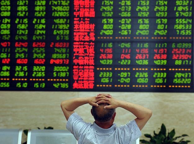 Chiny ciągną w dół światowe rynki /AFP