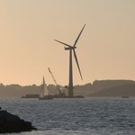 Chiny idą na całość. Powstaje największa na świecie pływająca turbina wiatrowa