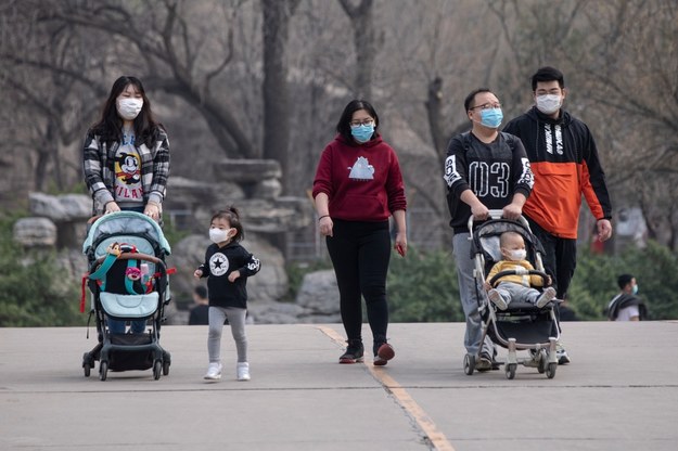 Chiny informują o nowej, lokalnej infekcji koronawirusa /WU HONG /PAP/EPA