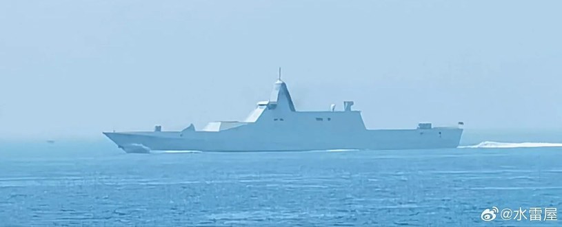 Chiny mają nowy okręt wojenny. To nieznana korweta typu stealth