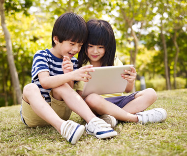 Chiny: Nieletni mogą grać w sieci jedynie godzinę dziennie - w piątki, weekendy i święta