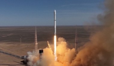 Chiny niespodziewanie wystrzeliły własnego "Falcona 9". Udany start rakiety