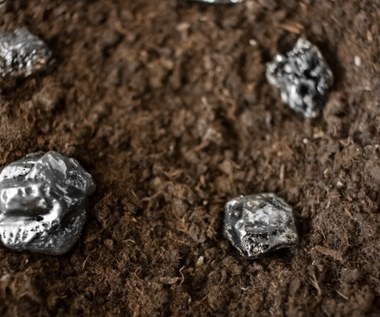 ​Chiny ograniczają eksport metali ziem rzadkich. "Duża niepewność dla sektora zbrojeniowego"