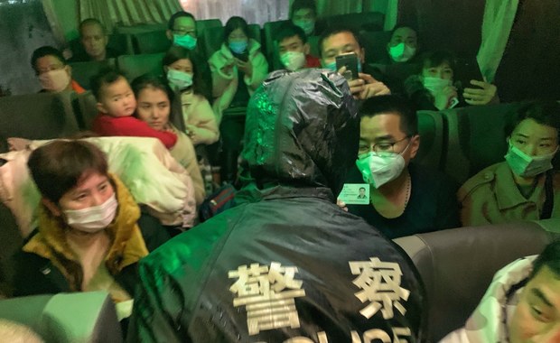 Chiny: Rośnie liczba ofiar koronawirusa. Przed blokadą Wuhan opuściło kilka milionów ludzi 