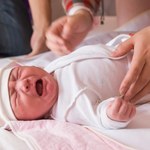 Chiny: W ubiegłym roku odnotowano rekordowo niską liczbę urodzeń