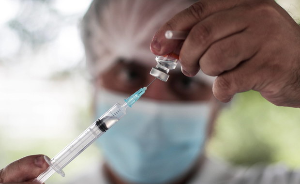 Chiny zatwierdziły do powszechnego użycia szczepionkę firmy Sinovac Biotech