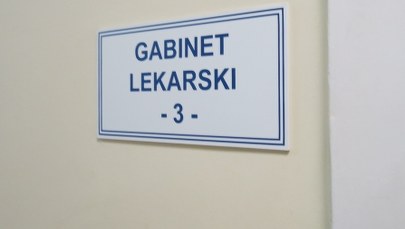 Chirurg onkolog oskarżony o molestowanie pacjentek ma zakaz opuszczania kraju