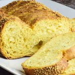Chleb, który nie tuczy. Bez glutenu i  drożdży, a jego smak uzależnia