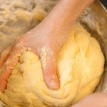 Chleb wychodzi delikatny jak chmurka i nie obciąża jelit. Jeden składnik zmienia wszystko