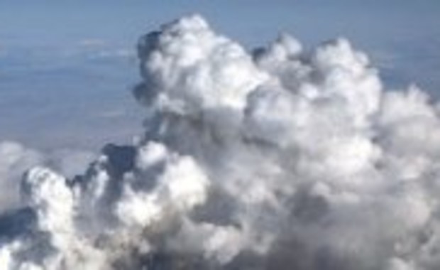 Chmura wulkanicznego pyłu nad Europą 