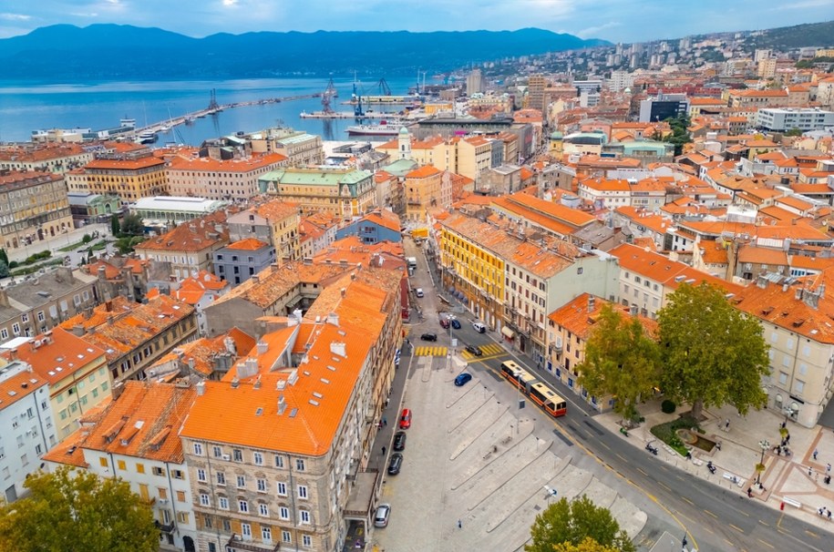 Choć Rijeka nie jest typowym wakacyjnym kurortem, może oczarować miłośników historii i kultury /Shutterstock