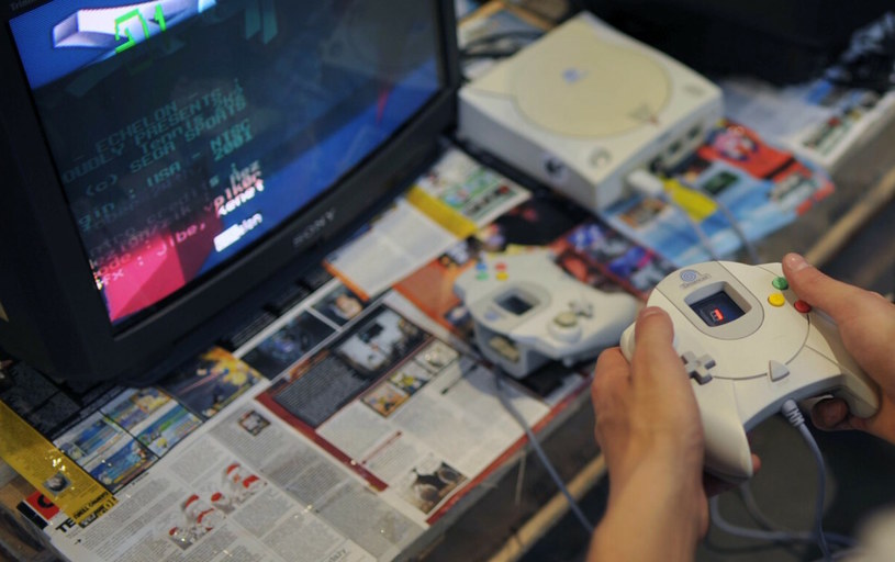 Chociaż SEGA Dreamcast nie przodowała w wynikach sprzedaży, to była przełomową konsolą w historii branży elektronicznej rozrywki /Norbert Rzepka/REPORTER /East News