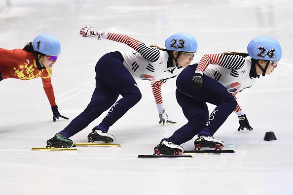 Choi Min-Jeongn na lodzie opanowana i nieokazująca emocji /Getty Images