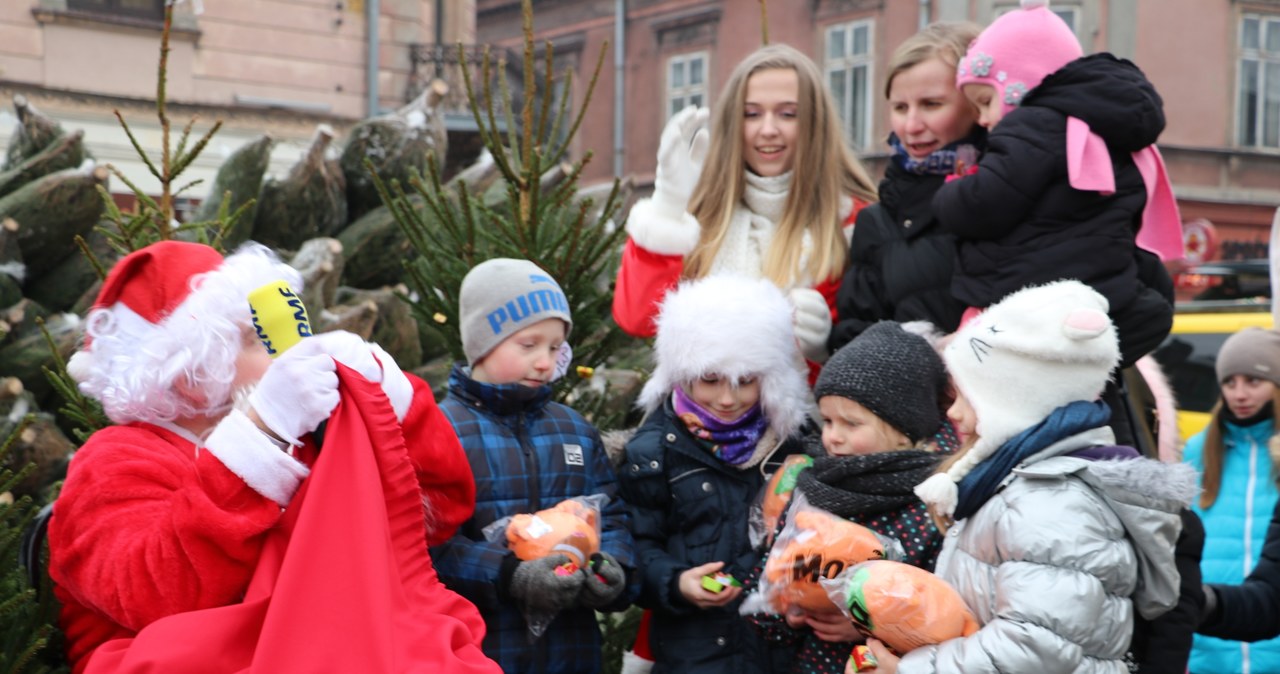 Choinka pod choinkę od RMF FM w Kielcach