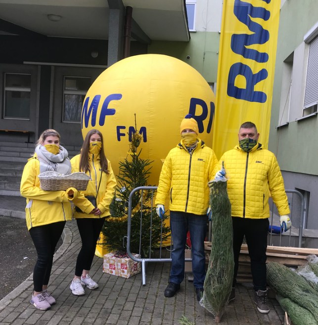 Choinki dla medyków w Kędzierzynie-Koźlu /Marcin Buczek /RMF FM