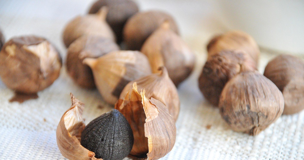 Чорний часник - азійський суперфуд. Чому його варто їсти? /pixabay.com