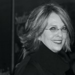 Choroba, do której przywykliśmy przyczyną śmierci Diane Keaton. Dlaczego zapalenie płuc jest groźne?