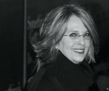 Choroba, do której przywykliśmy przyczyną śmierci Diane Keaton. Dlaczego zapalenie płuc jest groźne?