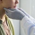 błonica Choroba, która miała zniknąć. Teraz lekarze ostrzegają przed powrotem błonicy