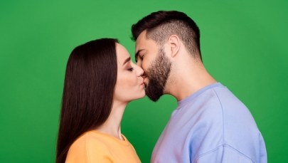 Choroby, które może przenieść pocałunek. Jak uniknąć zakażenia? 