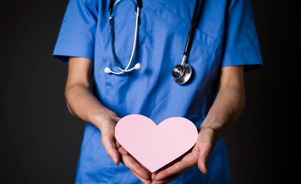Choroby serca u kobiet. "Mniejsza czujność lekarzy i samych pań"