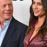 Chorujący Bruce Willis nie mieszka już z żoną. Partnerka odpowiedziała na krytykę