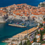 Chorwacja: Nowy zakaz utrudni życie turystom. Popularny bagaż na cenzurowanym