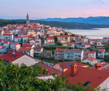 Chorwacka wyspa Krk zyska nowe połączenie z lądem. Polacy chętnie ją odwiedzają