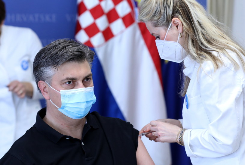 Andrej Plenković, Prime Minister of Croatia, vaccinated with AstraZeneka / ADMIR BULJUBASIC / PAP / EPA