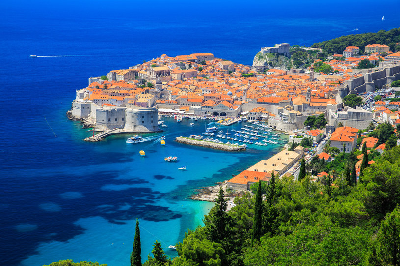 Chorwackie kurorty, podobnie jak włoskie wyspy, wprowadzają ograniczenia dla turystów. /123RF/PICSEL