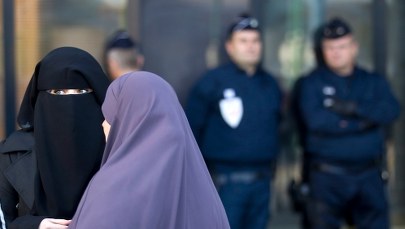 Chórzyści opery nie chcieli śpiewać. Przez muzułmankę w nikabie