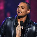 Chris Brown dostał drugą szansę. Czy słusznie?