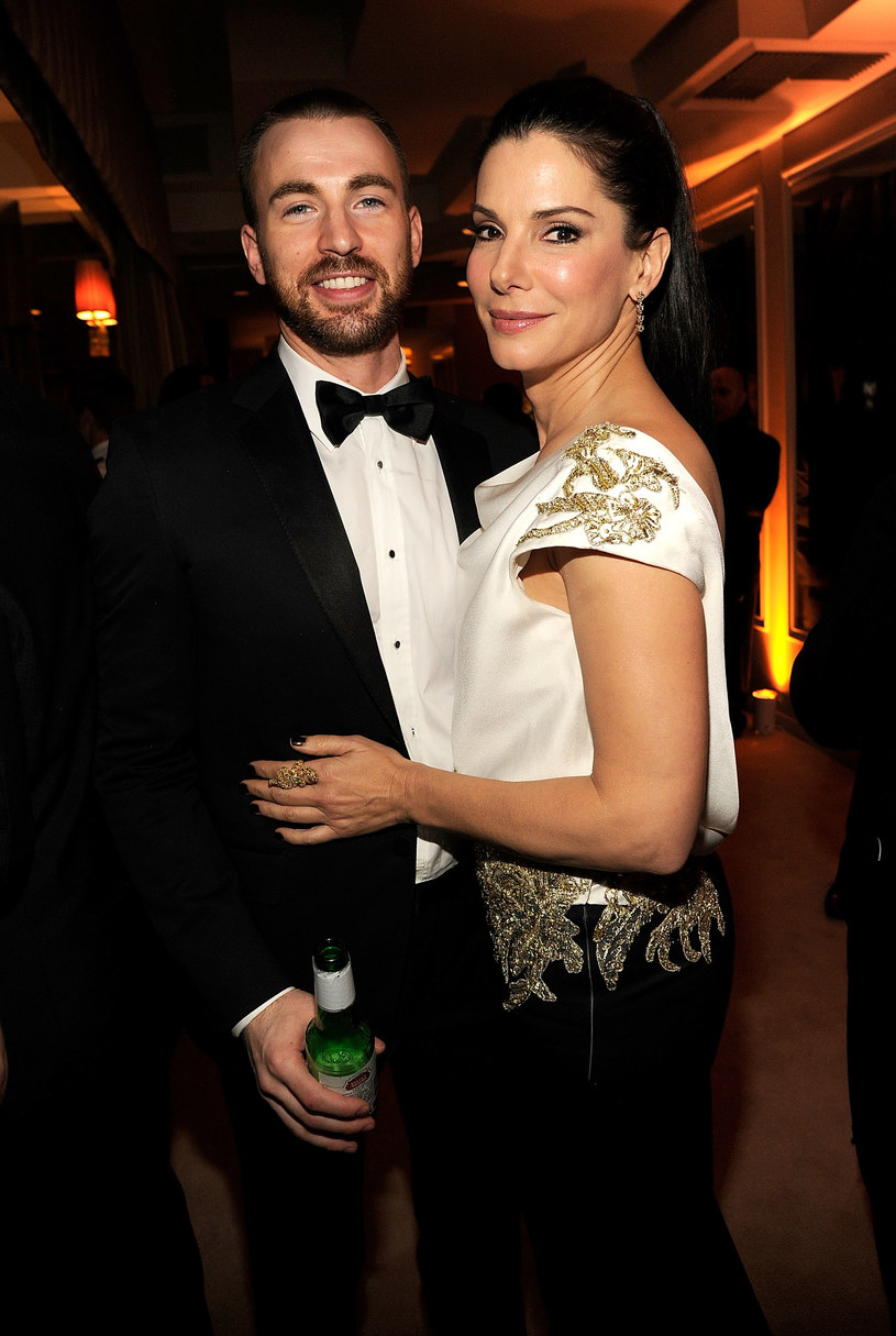 Chris Evans i Sandra Bullock /Kevin Mazur/VF12/WireImage /Getty Images