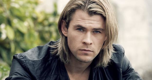 Chris Hemsworth nie chce komentować faktu, że od niedawna uchodzi za nowy symbol seksu... /materiały prasowe