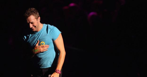 Chris Martin z Coldplay podczas występu na gali MTV EMA 2011 - fot. Dave J Hogan /Getty Images/Flash Press Media