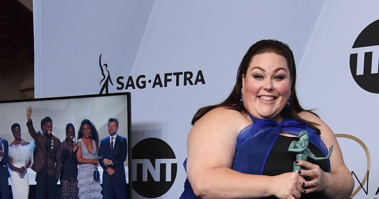 Chrissy Metz pozuje ze statuetką /Steve Granitz /Getty Images