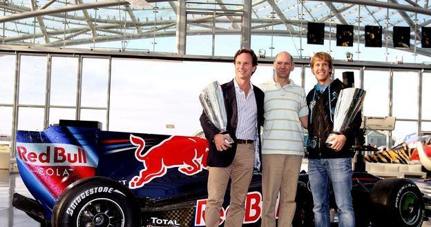 Christian Horner, Adrian Newey i Sebastian Vettel /AFP