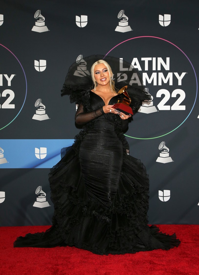 Christina Aguilera w oryginalnej kreacji na Latin Grammys 2022 /Gabe Ginsberg /Getty Images