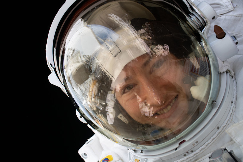 Christina Koch podczas spaceru kosmicznego 15 stycznia 2020 roku /NASA /Materiały prasowe