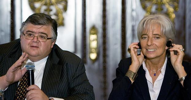 Christine Lagarde (P) i Agustin Carstens (L) /AFP