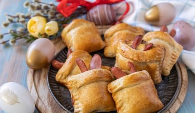 Chrupiące kieszonki wielkanocne. Prosta przekąska na świąteczny stół 