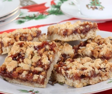 Chrupiące, maślane, pełne orzechów. Zrób od razu więcej, każdy chce dokładkę