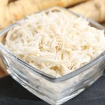 kuchnia polska Chrzan jedz regularnie, nie tylko na święta. Pomaga nie tylko na lepsze trawienie