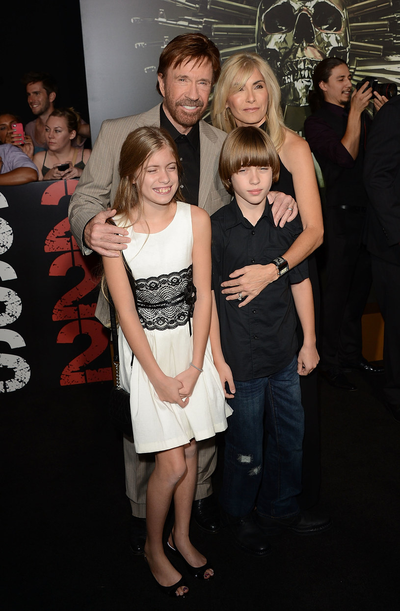 Chuck Norris z żoną, Geną O'Kelly, i dziećmi /Jason Merritt /Getty Images