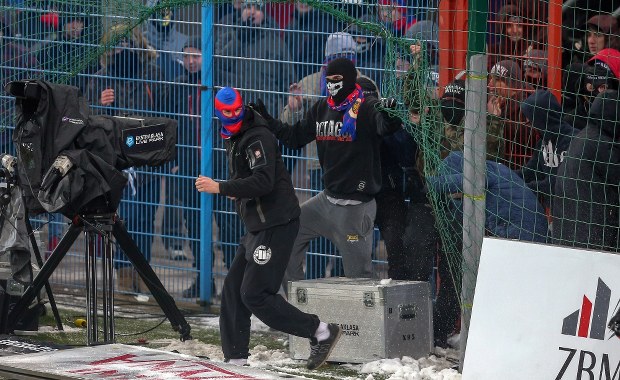 Chuligańskie wybryki na stadionie Piasta Gliwice. Komisja Ligi wymierzyła karę