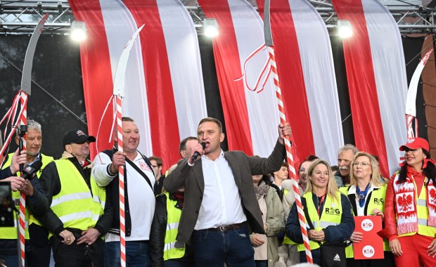 "Chwasty trzeba powyrywać". Prokuratura kontra Bąkiewicz