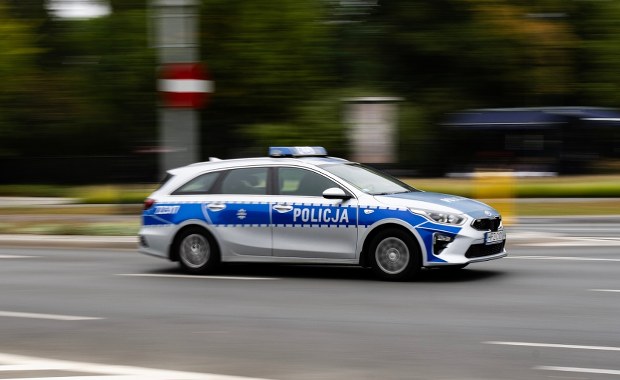 Chwile grozy w Opolu. Uderzył w budynek stacji paliw i uciekł. Trwa obława