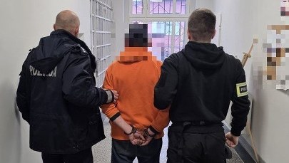 Chwycił dziewczynkę i kazał jej iść ze sobą. Przechodzień powstrzymał porywacza