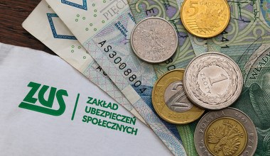 Ci seniorzy dostaną podwyżki szybciej. ZUS zmienił termin